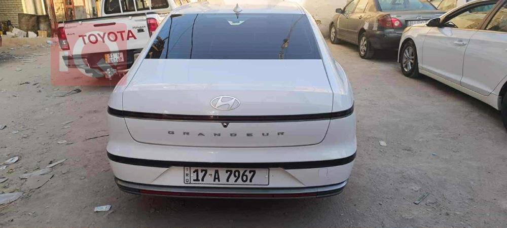 هیوندای ازێرا